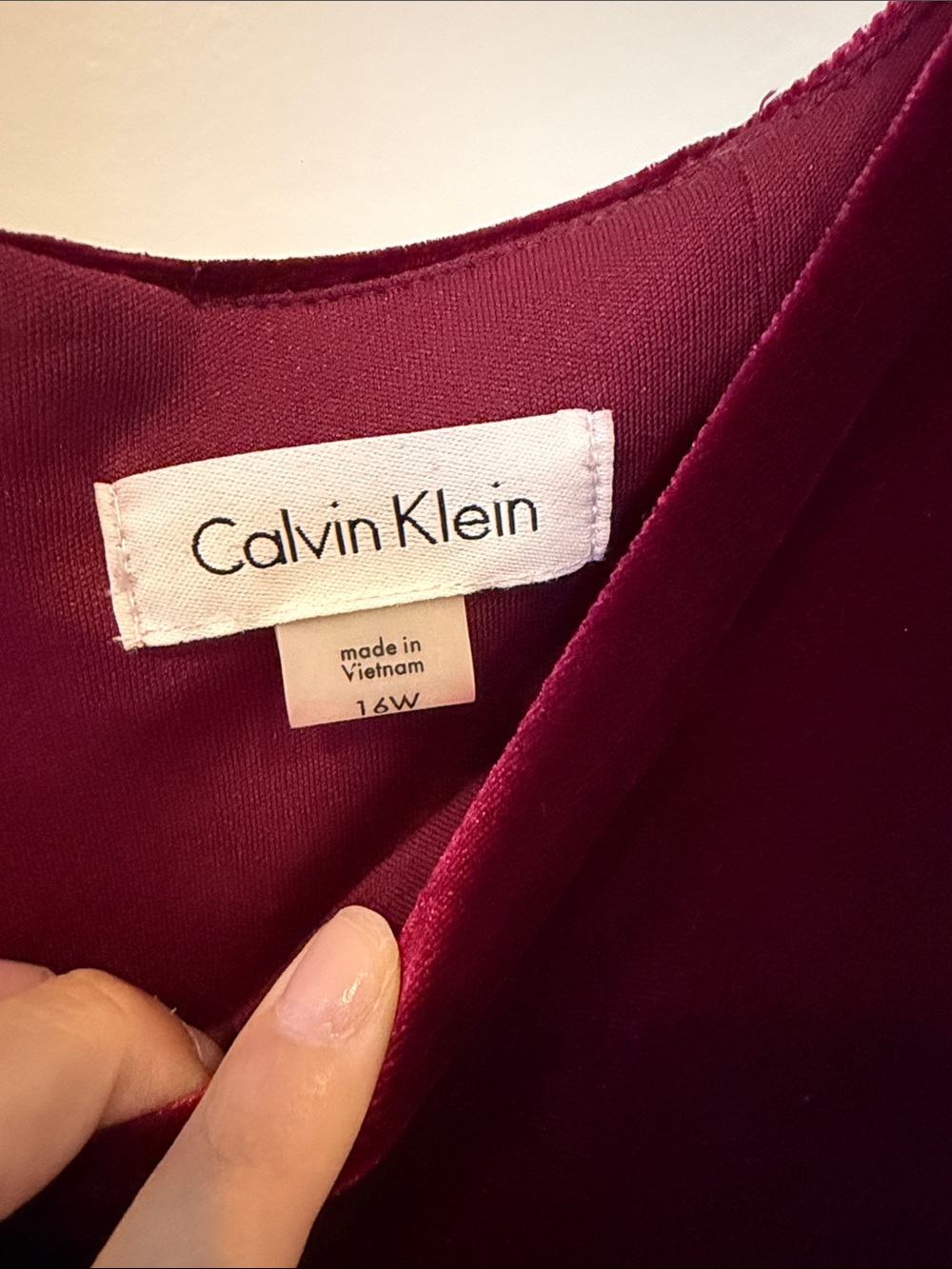 Calvin Klein Women's Velvet Bell-Sleeve Dress in Deep Wine - Picture 2 of 3